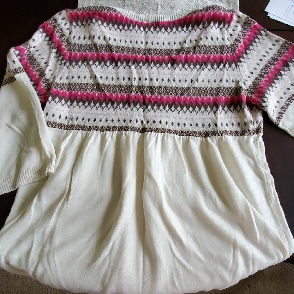 Sweater - Picture 3 of 4